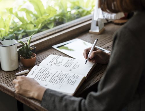 The Benefits of Journaling and How to Do It